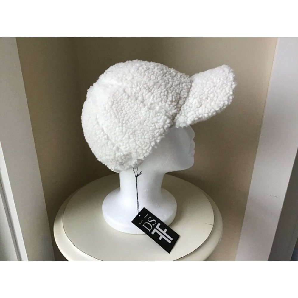 Donna Salyers Fabulous Furs Ivory Faux Sherpa Adjustable Baseball Cap NWT